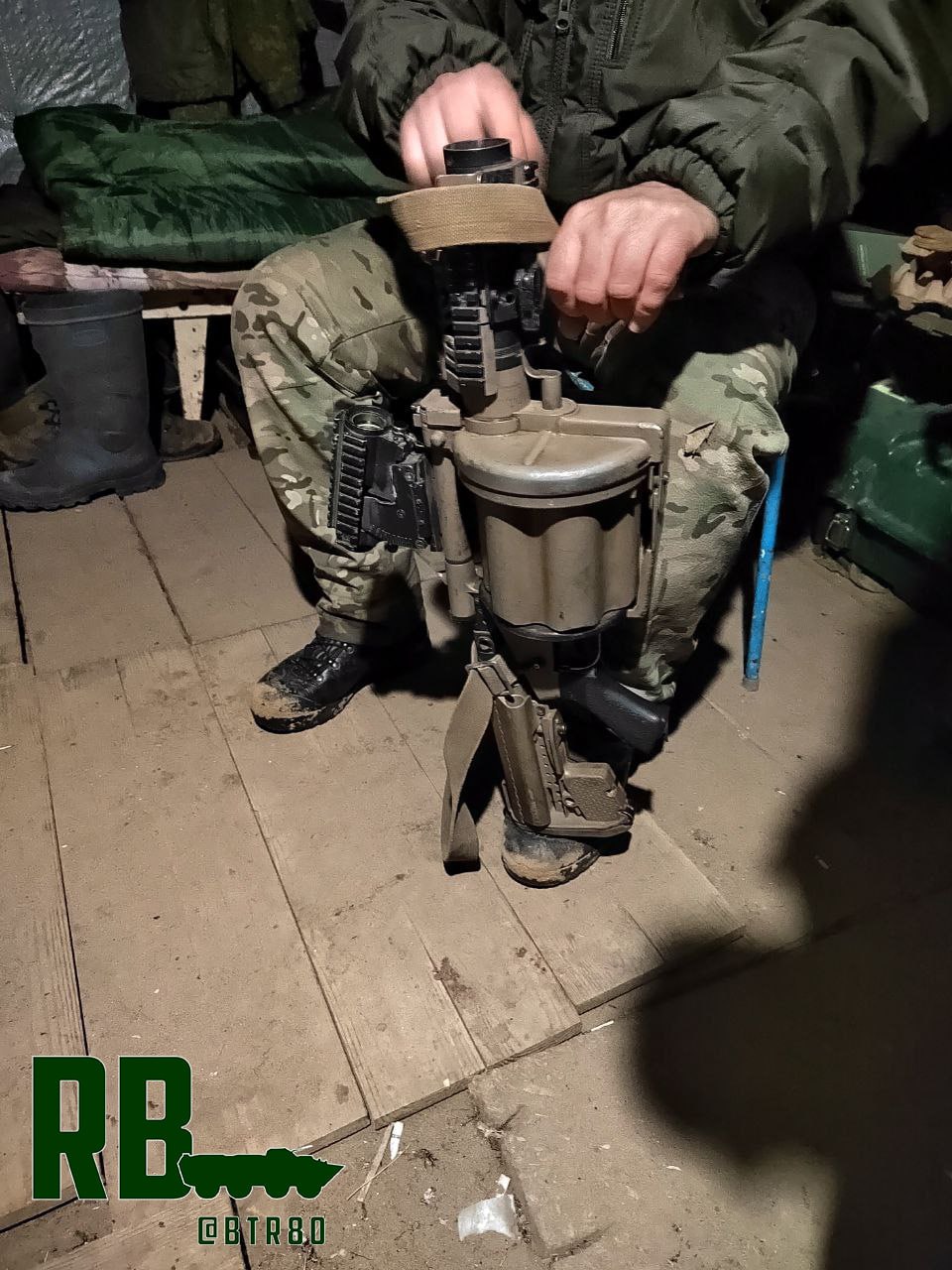 Лисицын: Российские военнослужащие в ходе боев на Кременском направлении затрофеили ручной револьверный гранатомет натовского производства