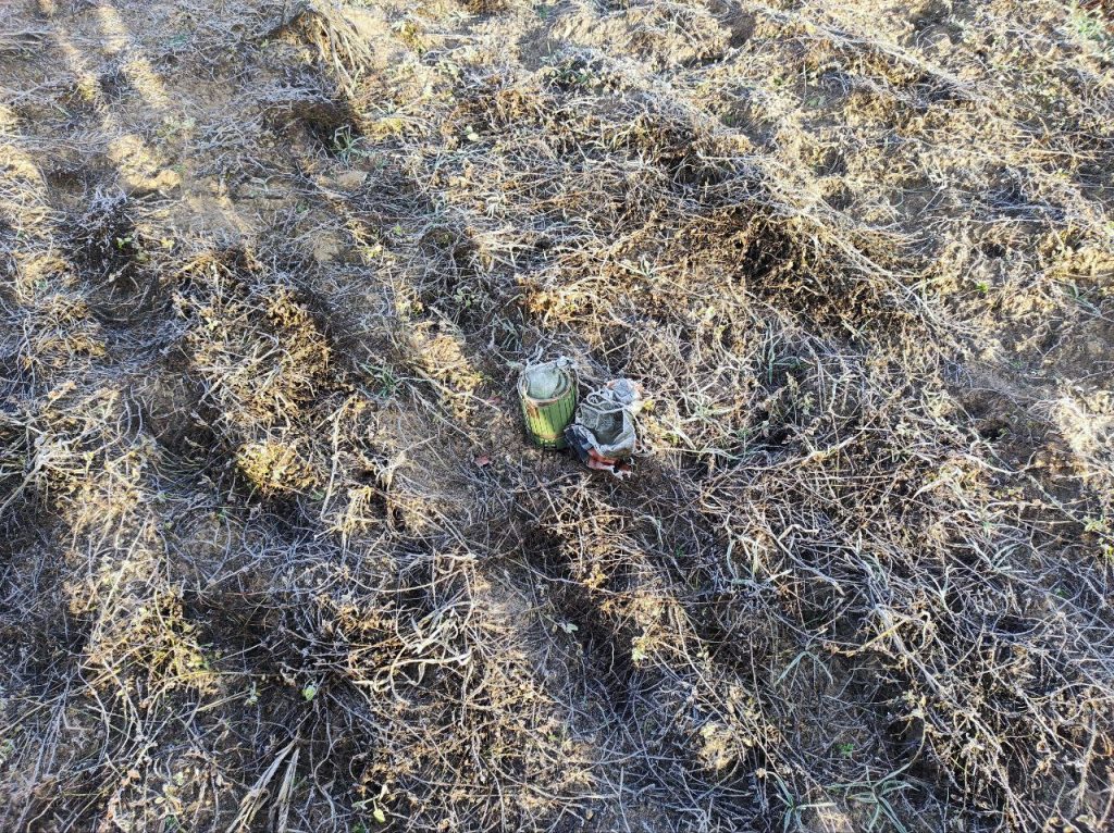 Противник рассыпает в нашем ближнем тылу подобные взрывные устройства