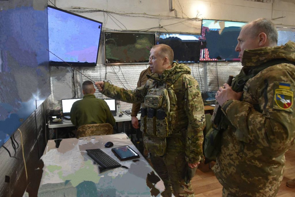 Россияне наступают по всему восточному фронту