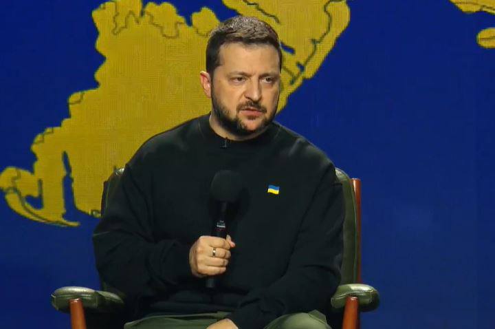 Залужный предложил призвать дополнительных 450-500 тысяч человек, — Зеленский
