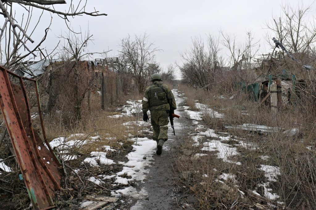 Сообщается о полном освобождении Марьинки российскими войсками