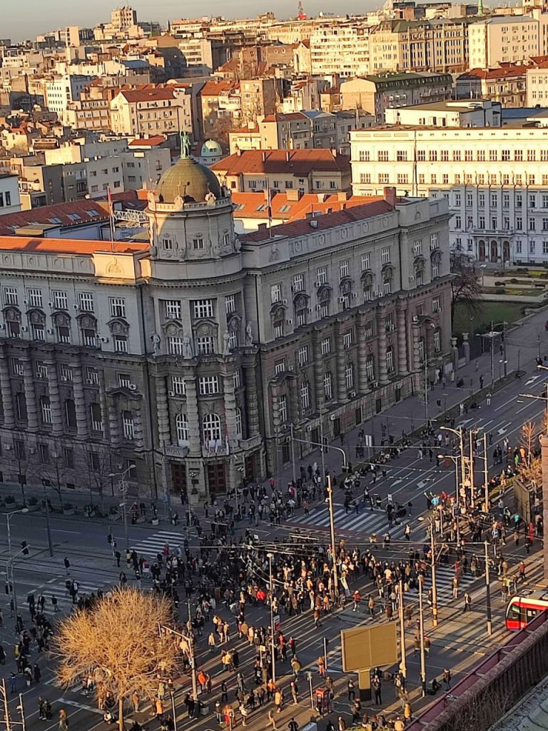 Юрий Подоляка: Протесты студентов в Сербии: жалкое зрелище