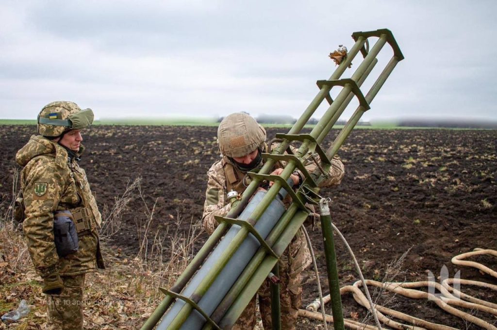 Применение украинскими военными редкой переносной установки разминирования УР-83П