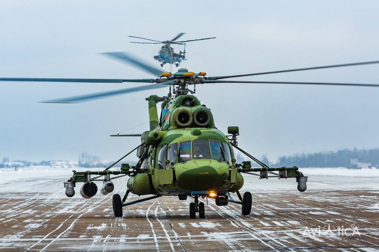 Красивые фотографии с Ми-24П, Ми-8МТВ-5-1, Ми-35М ВВС Республики Беларусь во время учебно-тренировочных полетов. Наши дни