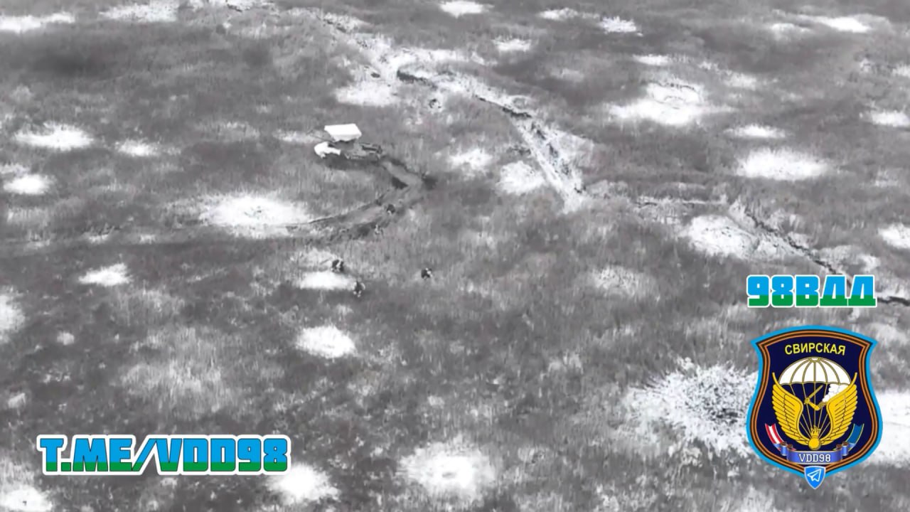 Высадка штурмовой группы 98-й дивизии ВДВ и захват украинского опорника возле поселка Хромово на трассе Бахмут-Часов Яр на Бахмутском направлении