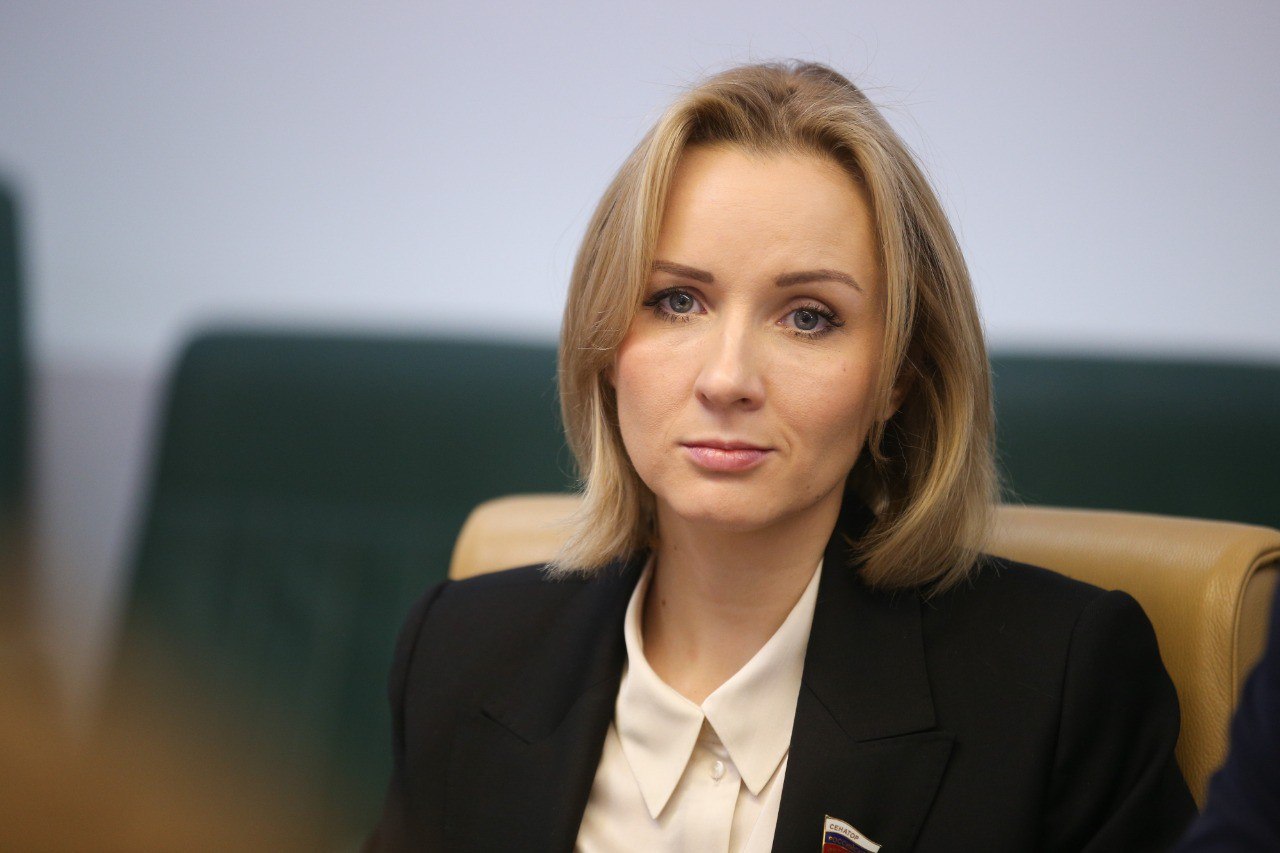 Четверо детей, пострадавших при обстреле Белгорода, находятся в реанимации в тяжёлом состоянии, заявила детский омбудсмен России Мария Львова-Белова