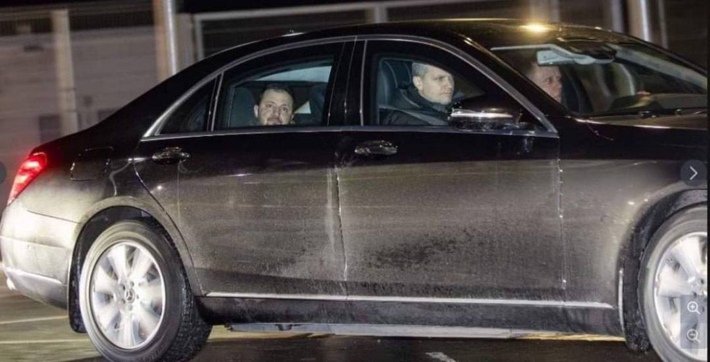 Коц: Зачем Зеленского катают на грязном «Мерседесе»