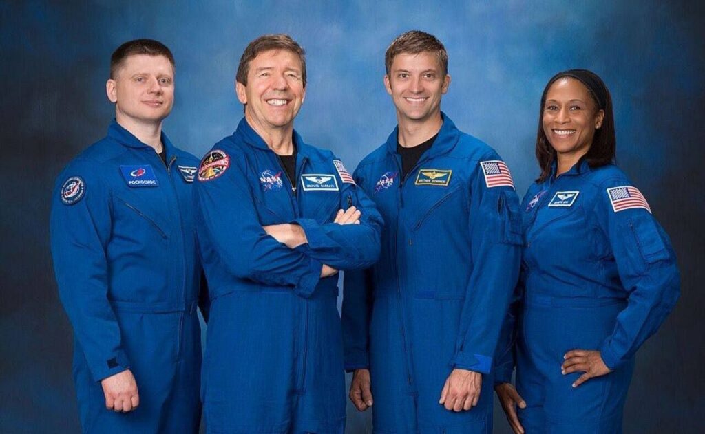 Российского космонавта утвердили для полетной миссии компании Илона Маска «SpaceX»