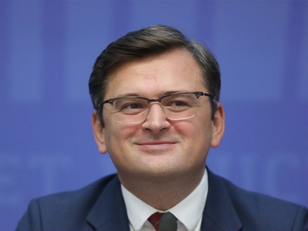 Кулеба обсудил с половым партнером премьера Франции членство Украины в ЕС