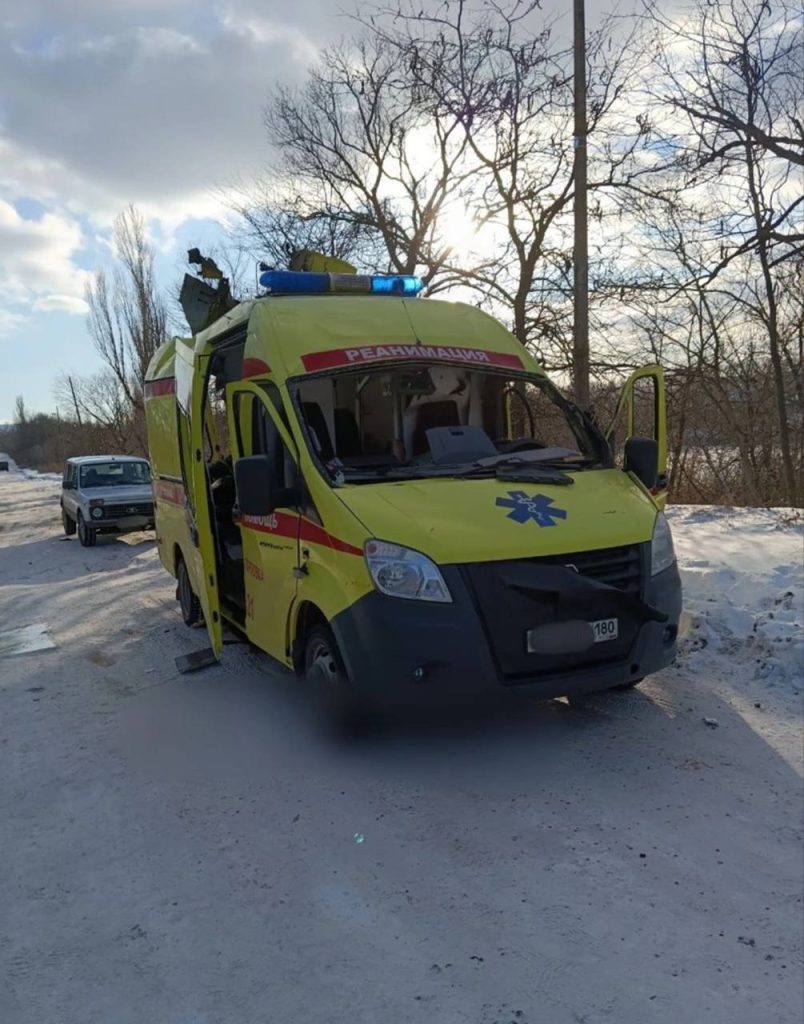 Нацисты за два дня обстреляли два автомобиля Скорой Помощи