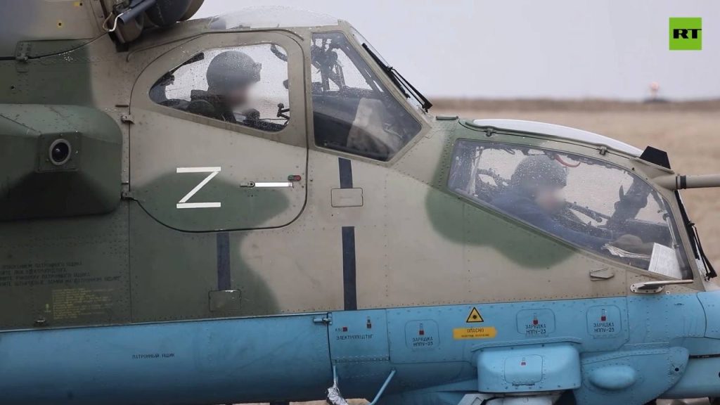 Транспортно-боевой вертолёт Ми-35М с БКО Л-370 «Витебск» в зоне проведения СВО