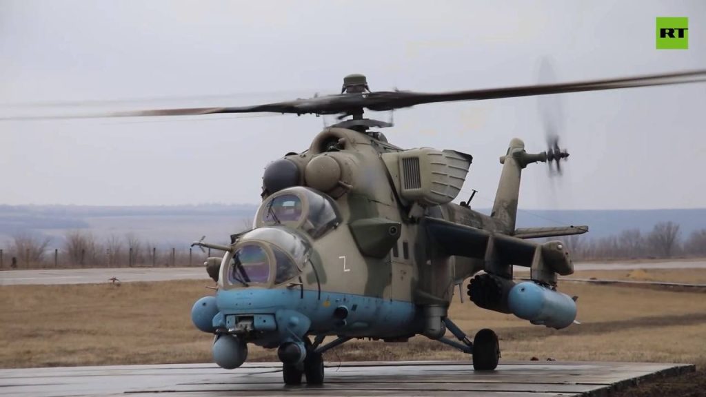 Транспортно-боевой вертолёт Ми-35М с БКО Л-370 «Витебск» в зоне проведения СВО