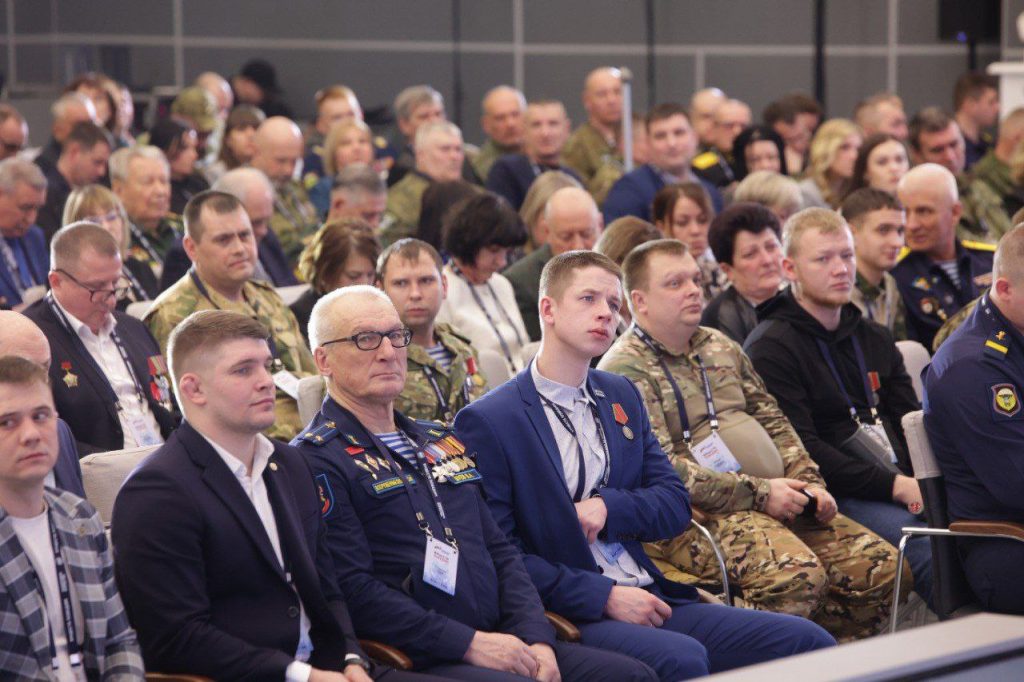 Сергей Кириенко: Глава государства показал нам всем, что к участникам специальной военной операции относятся как к родным