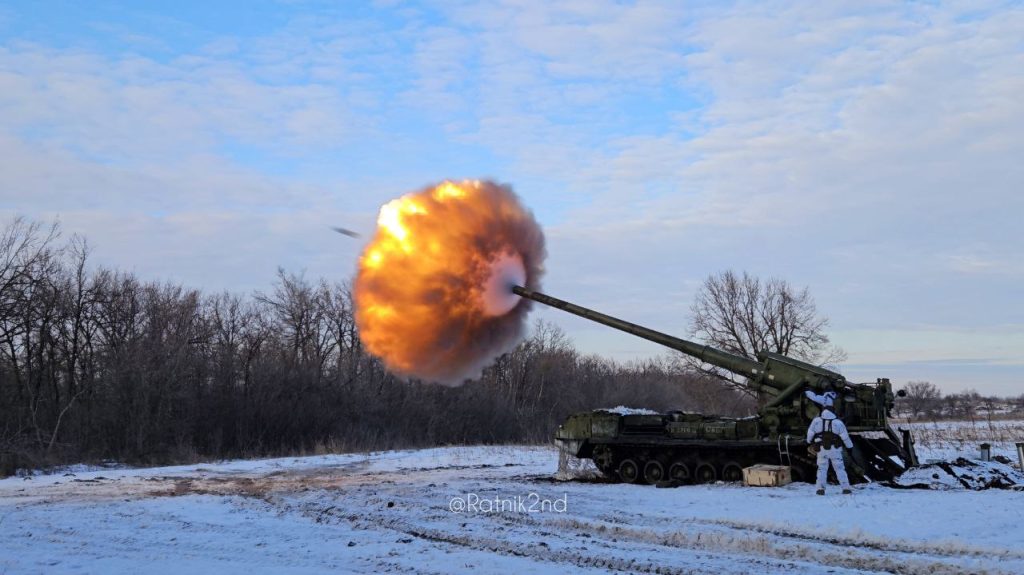 Весь день эта "Малка" (и не только эта, и не только "Малка") выковыривала врага из Белогоровки