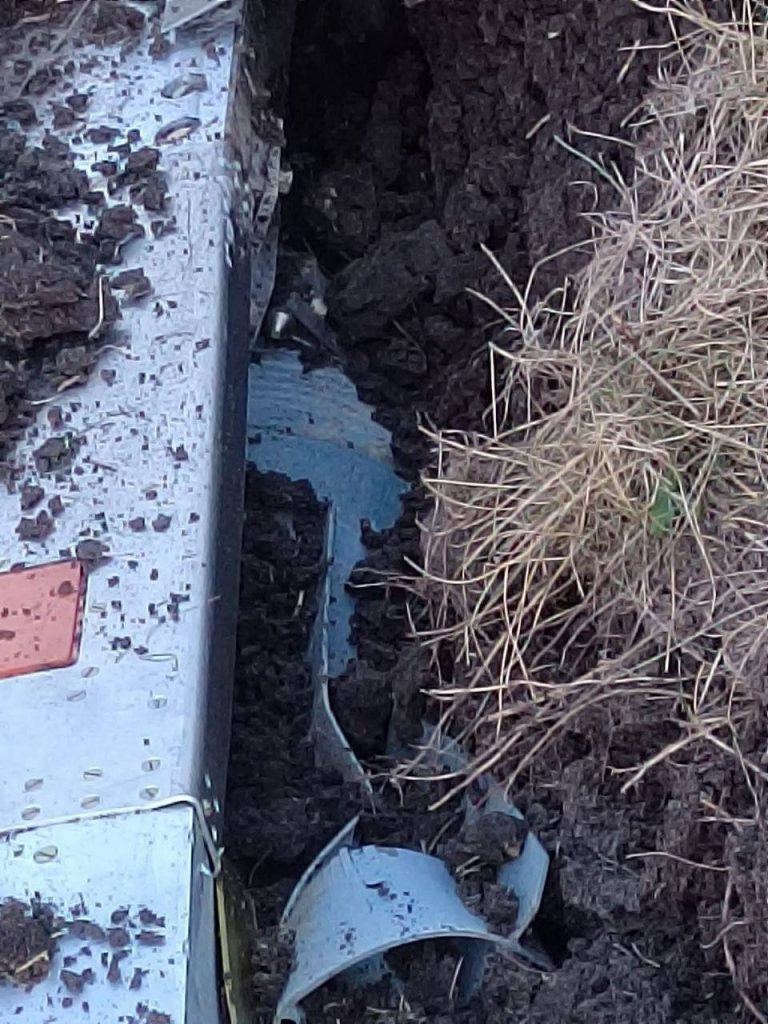 Найденная в поле Белгородской области планирующая авиабомба ОФАБ-250 с УМПК