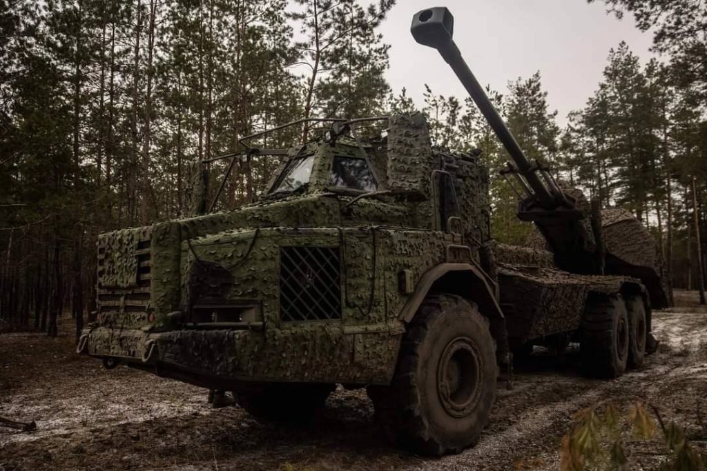 Очередные кадры с шведской 155-мм САУ FH77BW L52 Archer ВСУ в зоне СВО