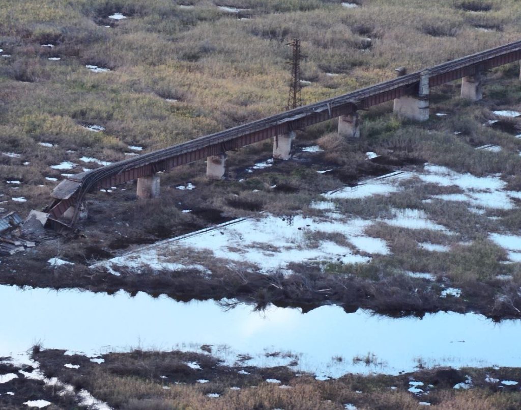 Херсонское направление, железнодорожный мост, раннее январское утро
