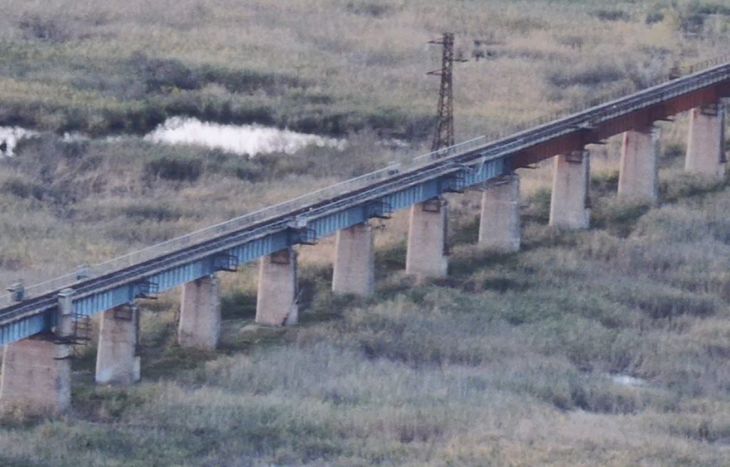 Херсонское направление, железнодорожный мост, раннее январское утро