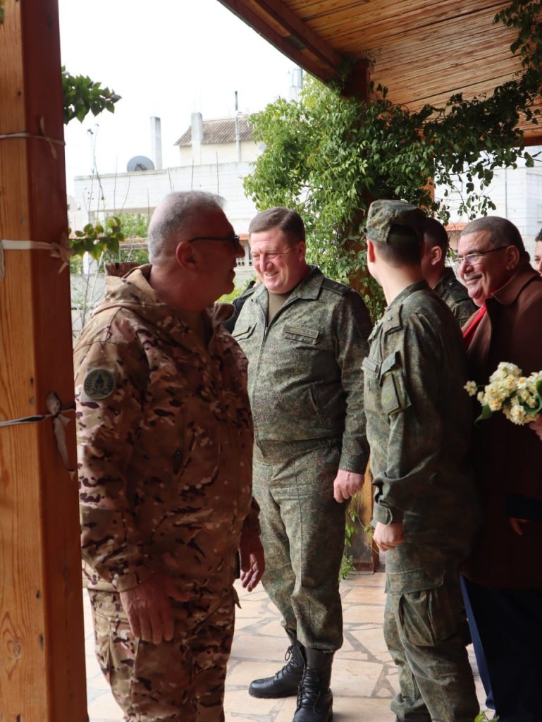 Бывший командующий 1-ой гвардейской танковой армией ЗВО генерал-лейтенант Сергей Кисель был замечен в Сирии во время посещения православных городов Мхарда и Сукайльбия