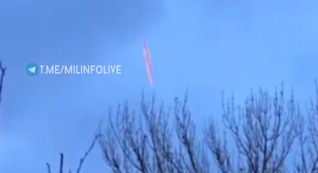 Предположительно прилет гиперзвуковой ракеты "Кинжал" по цели в Киеве