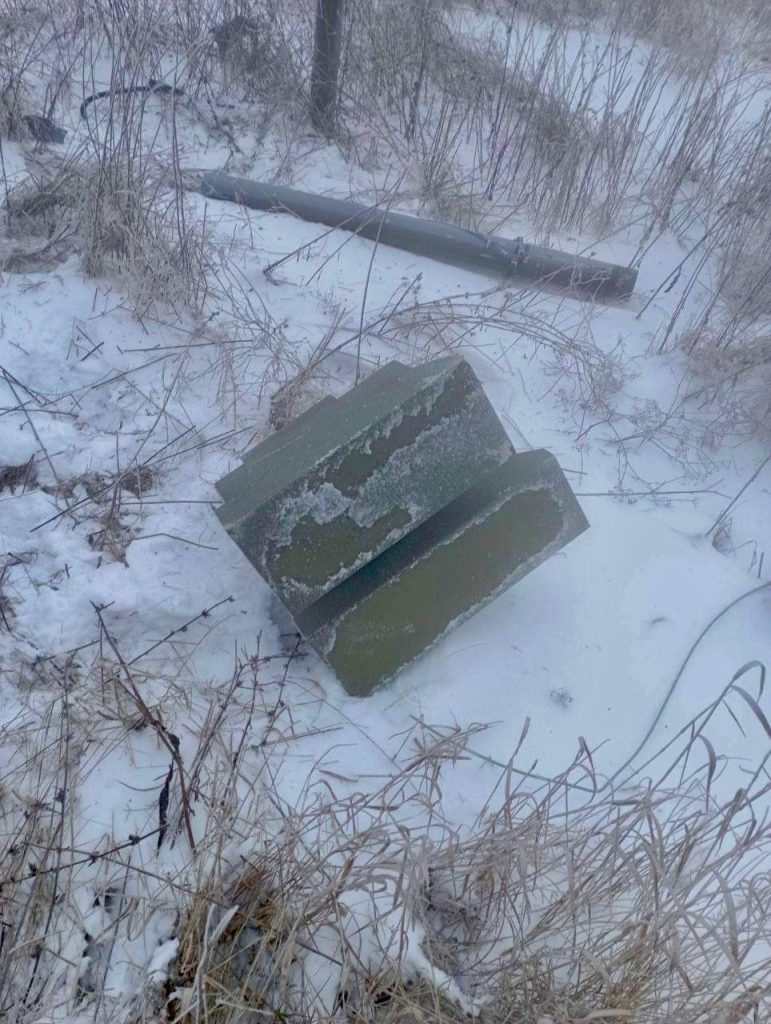 Противник публикует фото качественного российского муляжа автономного комплекса наблюдения «Муром-П», призванного принимать на себя удар украинских дронов