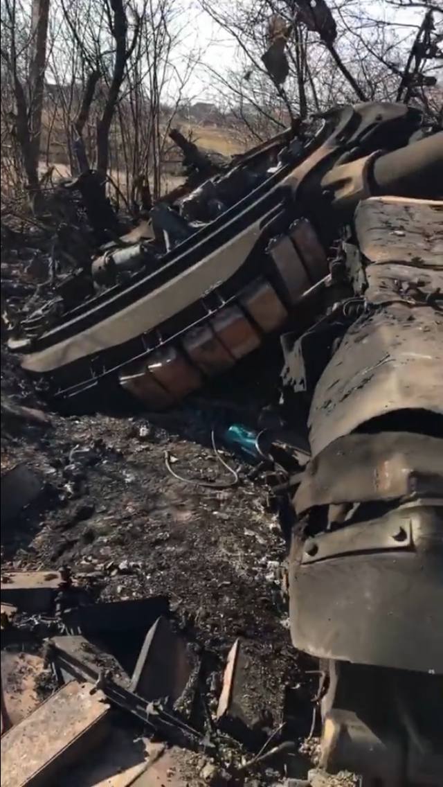 Т-72Б - уничтожен