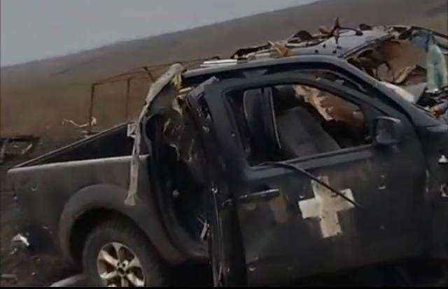 Пикап - поврежден. В Донецкой области