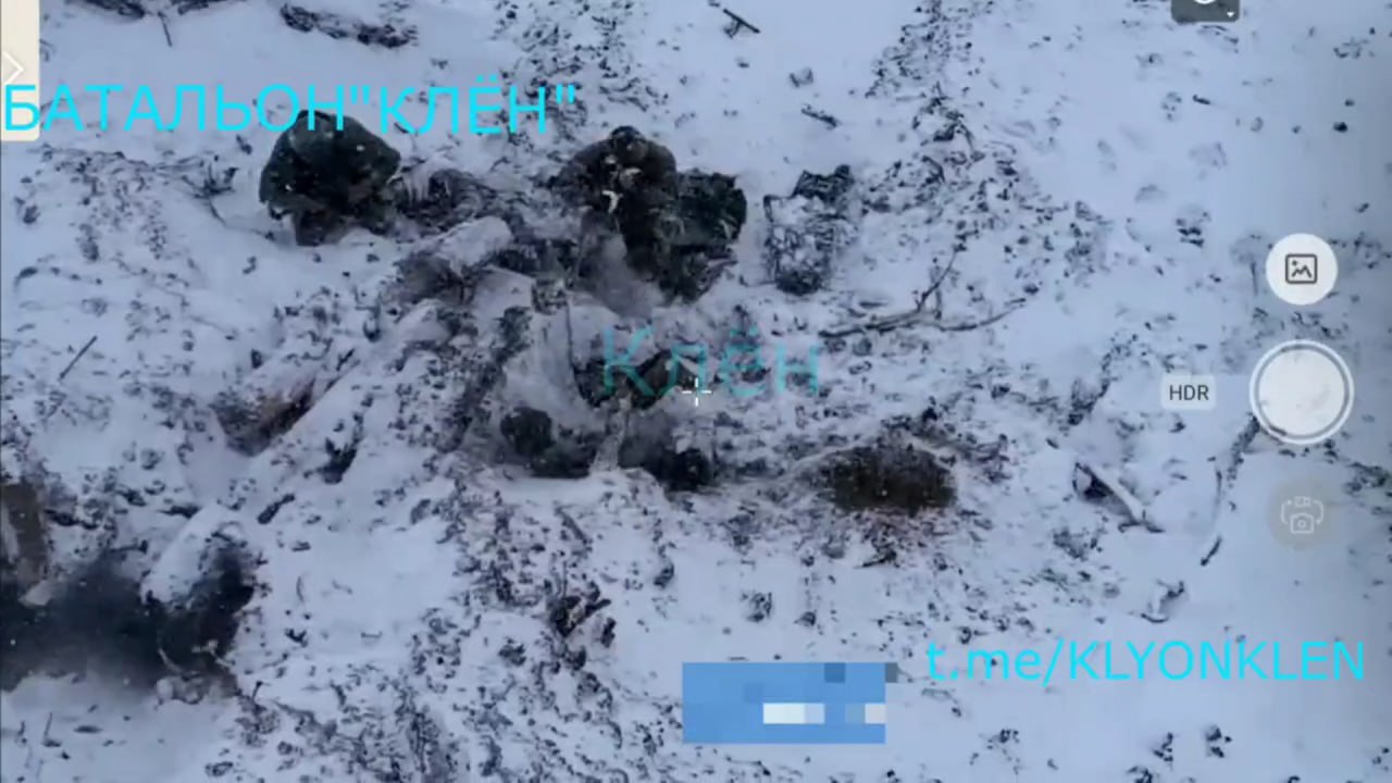 Процесс выкуривания украинских солдат из блиндажа штурмовой группой российских десантников