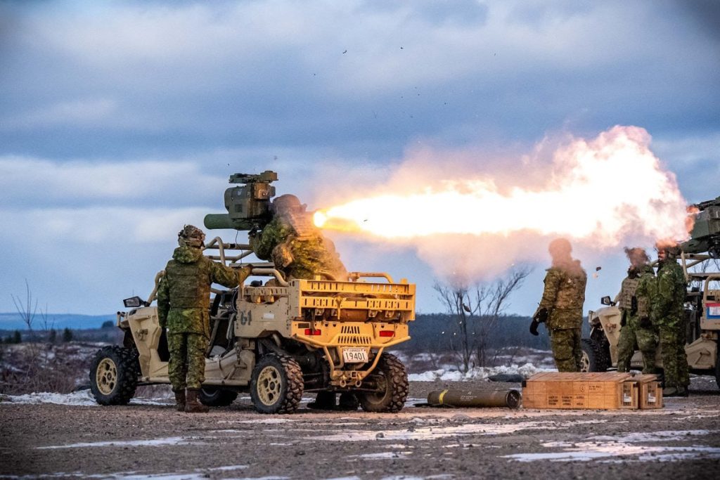 К слову, на недавних совместных американо-канадских учениях на базе Пентава в Канаде проводились стрельбы из ПТРК TOW-2B