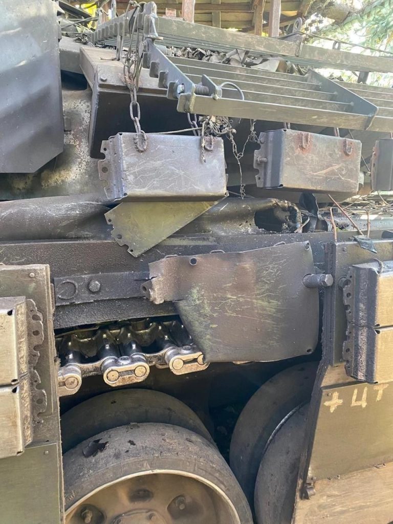 Результаты попадания FPV-дронов и РПГ по российским Т-72Б3 обр. 2022 года