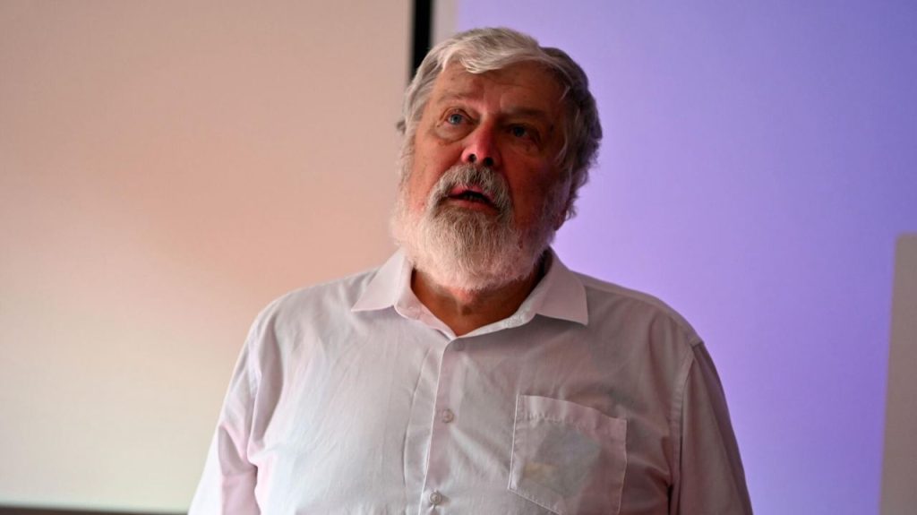 Литва лишила вида на жительство историка Валерия Иванова