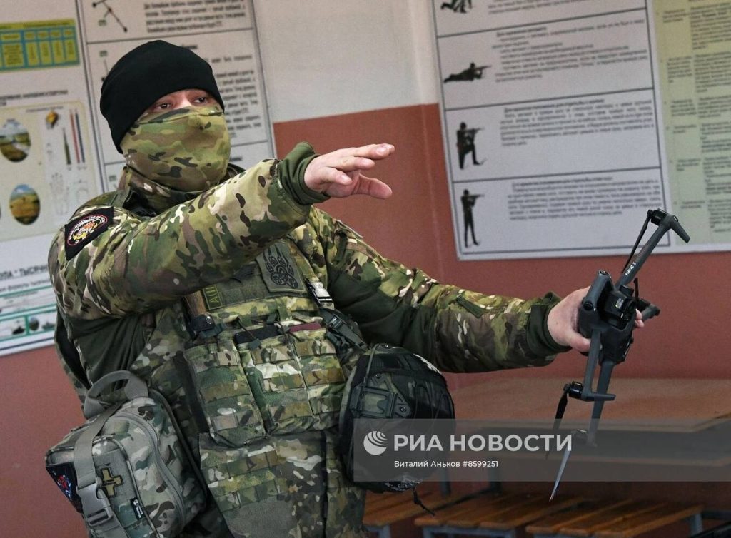 Боевая подготовка бойцов морской пехоты Тихоокеанского флота на одном из полигонов в Приморском крае