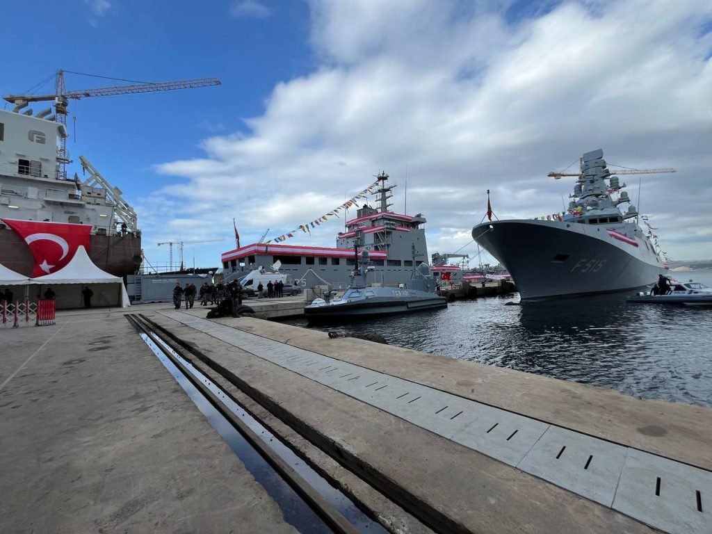 В состав ВМС Турции сегодня вошли сразу четыре боевые единицы