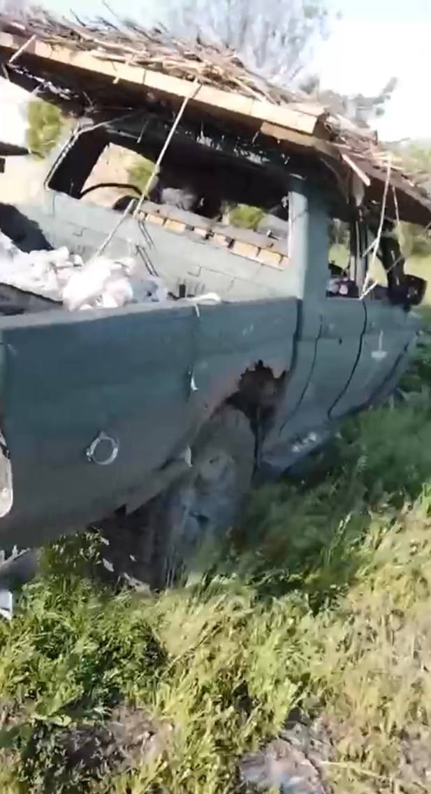 Пикап - уничтожен. Близ г. Марьинка Донецкой области