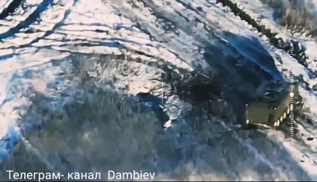 M113 - уничтожен. Северо-западнее села Новодонецкое в Донецкой области