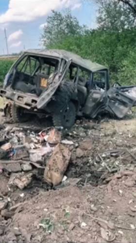 Внедорожник - уничтожен. Близ Артемовска, Донецкая область