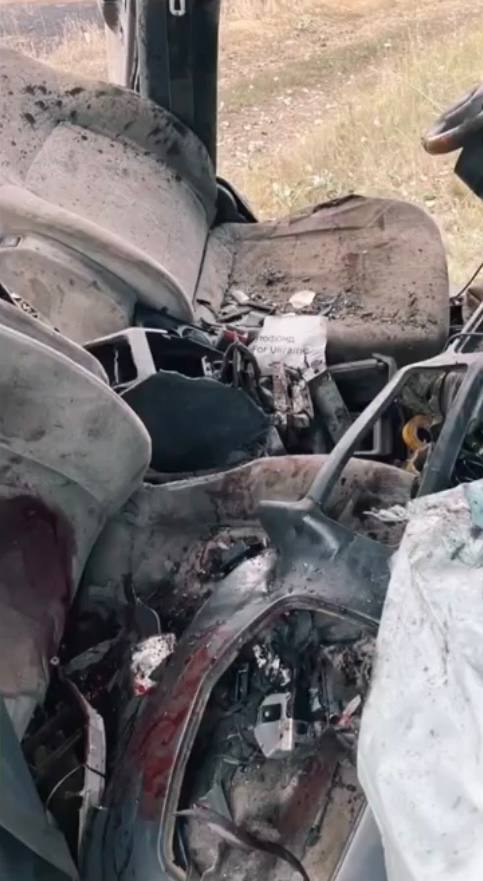 Внедорожник - уничтожен. Близ Артемовска, Донецкая область