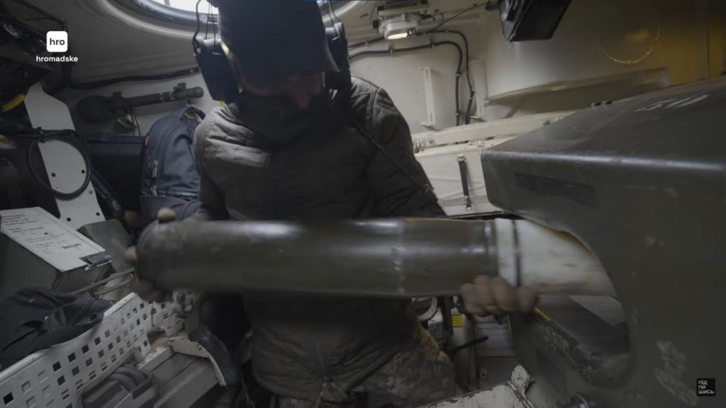 Кадры из репортажа о танках Leopard 1A5 в одной из бригад ВСУ