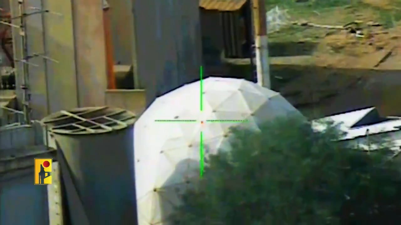 Удар "Хезболлы" иранским ПТРК 3-го поколения Almas-3 (аналог израильского Spike-ER) по радиопрозрачному куполу РЛС армии Израиля возле Джал-эль-Алам