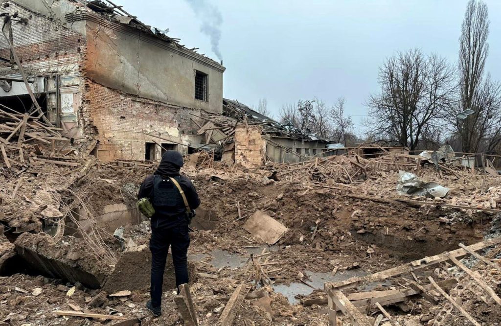 В Славянске ночью был нанесен удар по недействующему керамическому цеху