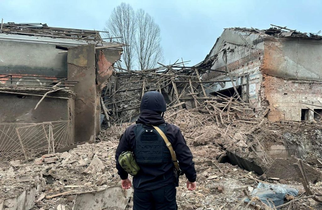 В Славянске ночью был нанесен удар по недействующему керамическому цеху