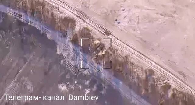 2С1 Гвоздика - поражена. Близ трассы T0509, южнее с. Шахтерское Донецкой области