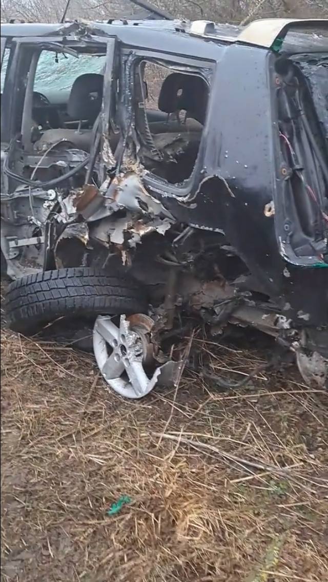 Nissan X-Trail T30, вероятно, был подбит ударом FPV-дрона