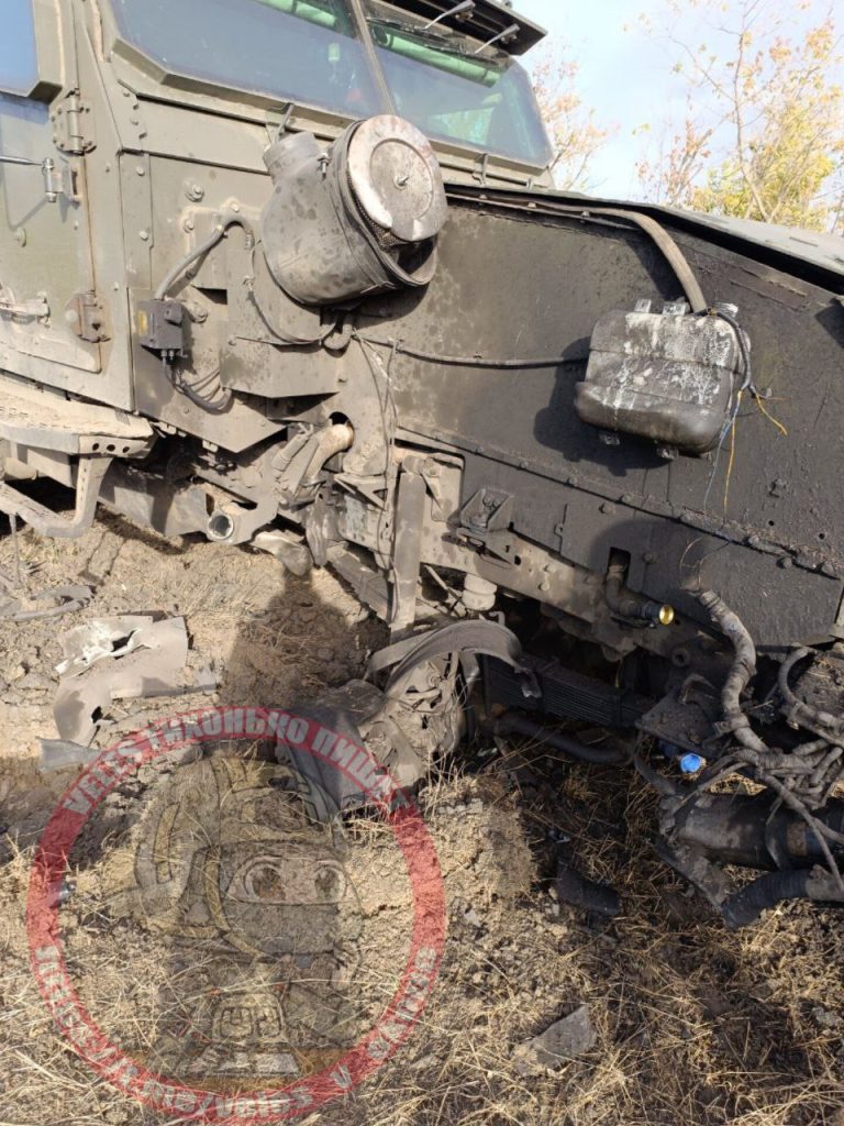 Бронеавтомобиль З-СТС «Ахмат» после подрыва на противотанковой мине