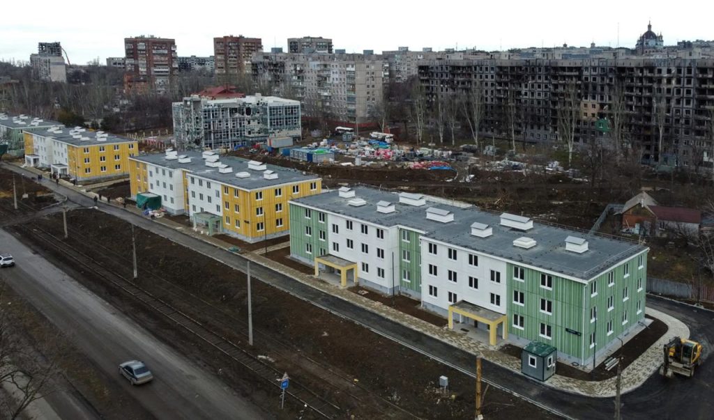 В Мариуполе восстановлены почти все многоквартирные дома