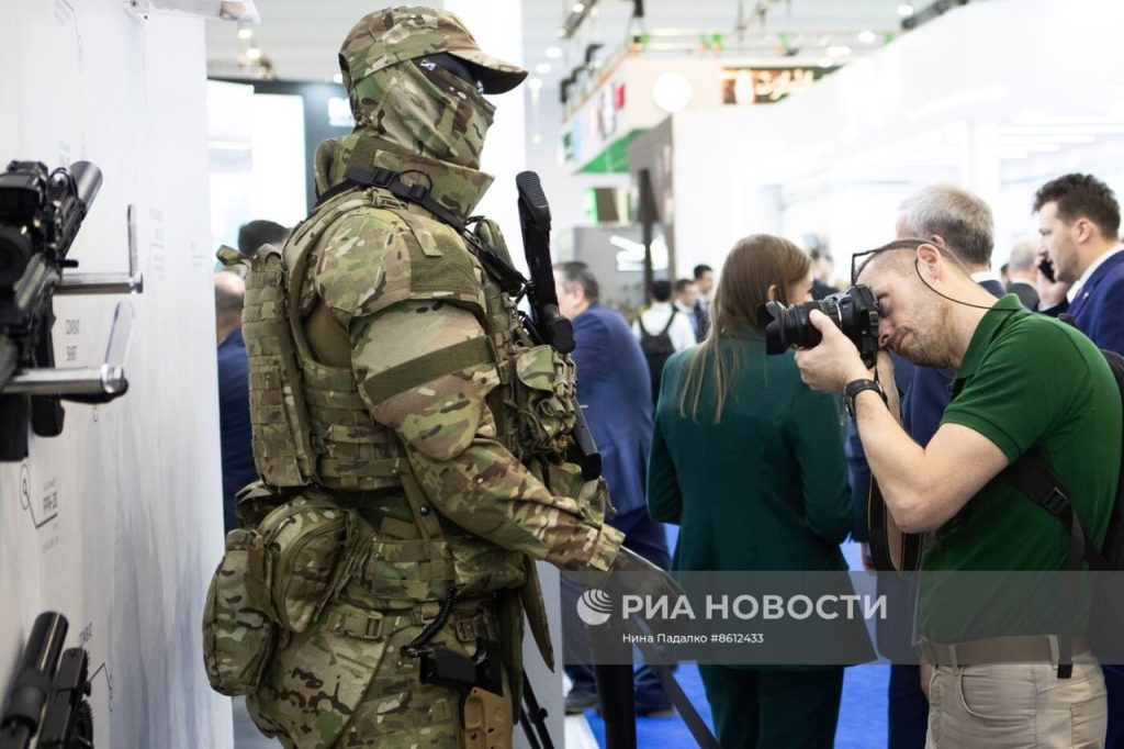 Российские образцы вооружения и военной техники на 2-я Всемирной оборонной выставке "World Defense Show"