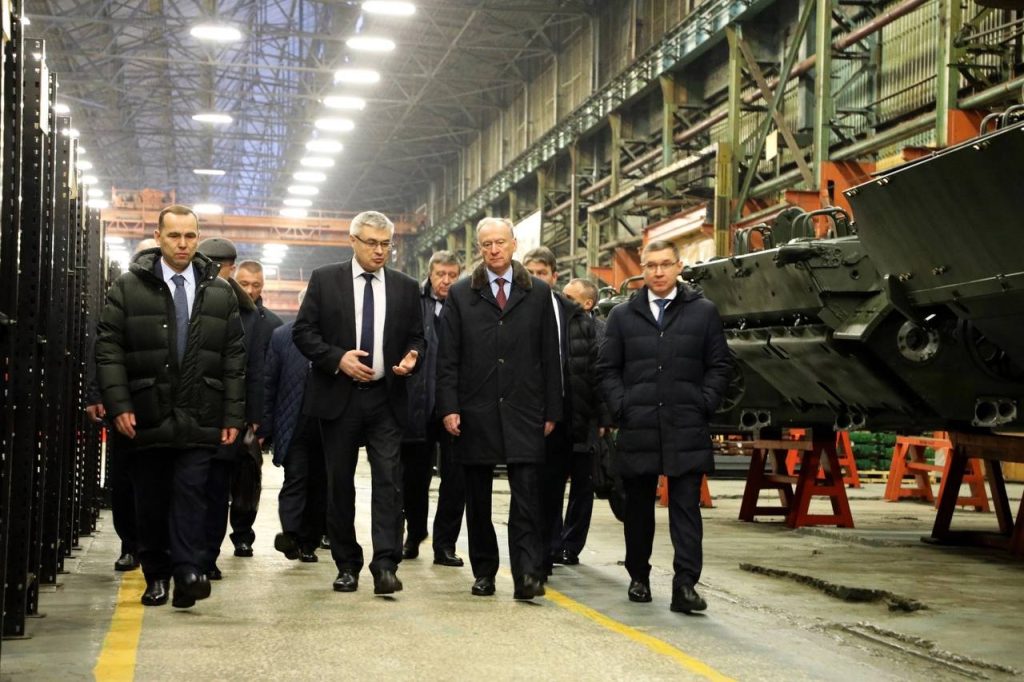 Кадры посещения секретарем СБ РФ Николаем Патрушевым Курганмашзавода