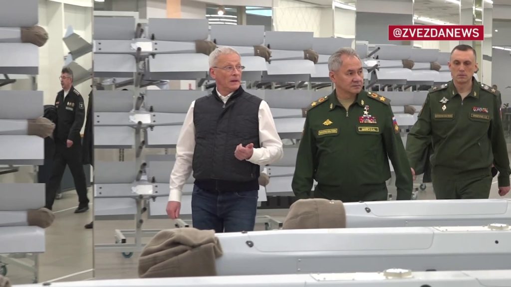 Масштаб производства российских дронов-камикадзе был показан Министру обороны России Сергею Шойгу