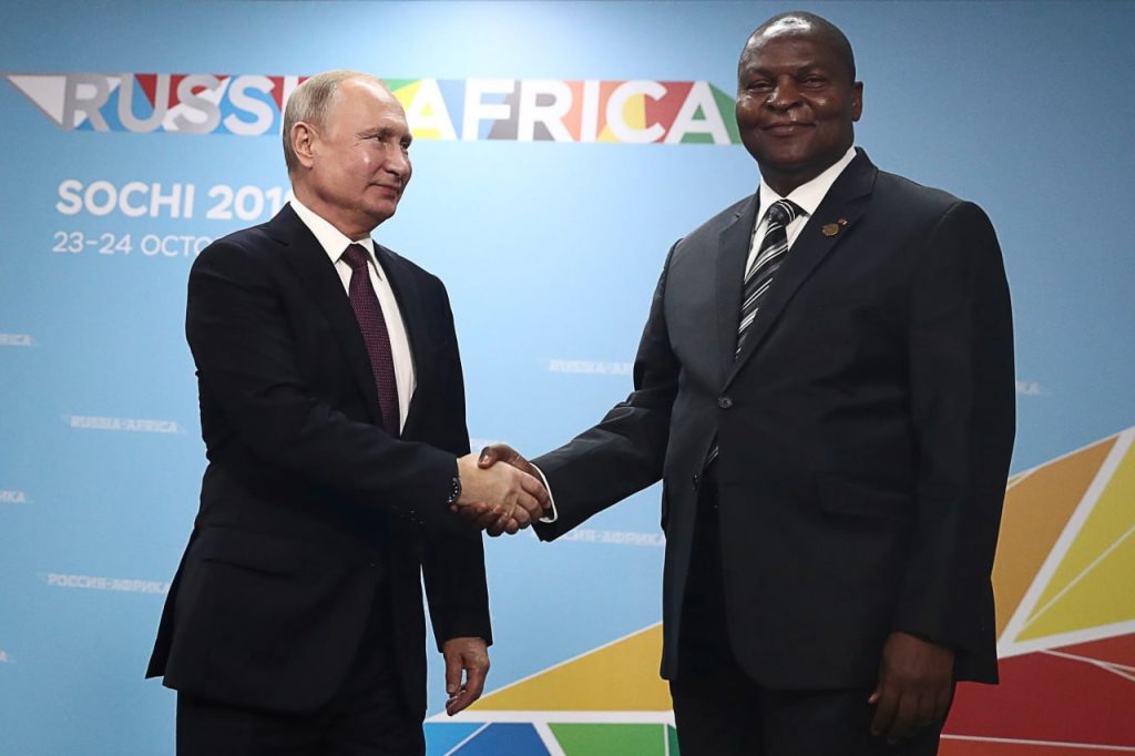 Президент ЦАР вылетел в Москву