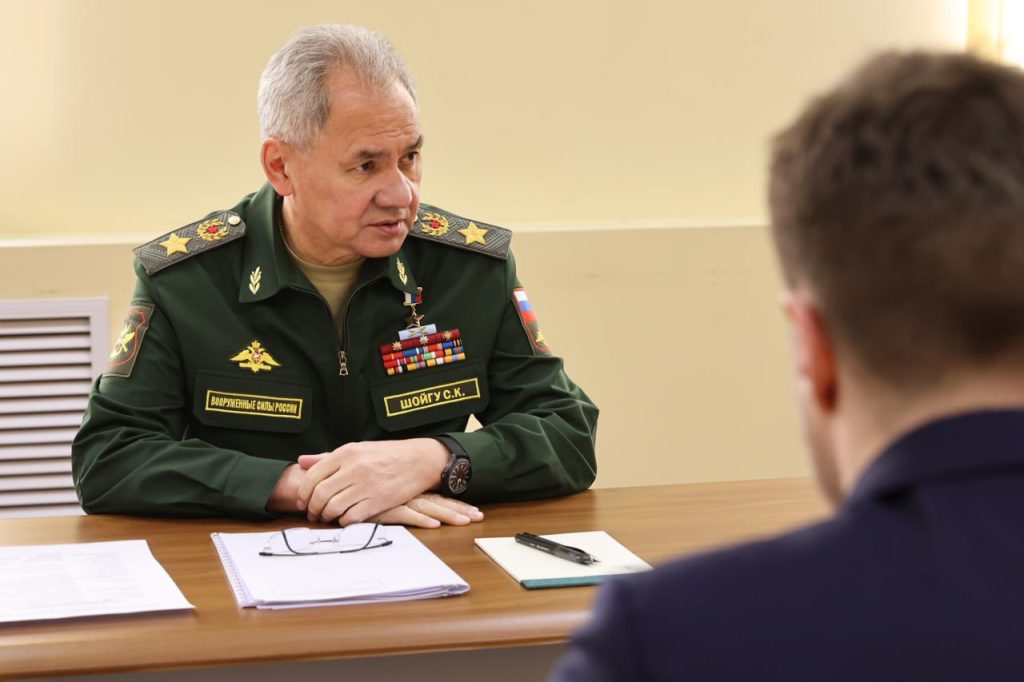Министр обороны РФ Сергей Шойгу проверил выполнение ГОЗ по производству ракетных комплексов в Московской области